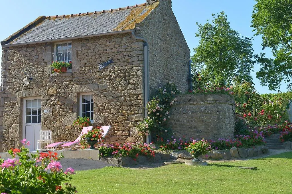 Ferienhaus Hostellerie De La Motte Jean Saint-Coulomb
