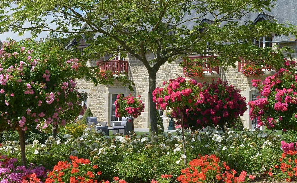 Hostellerie De La Motte Jean Saint-Coulomb